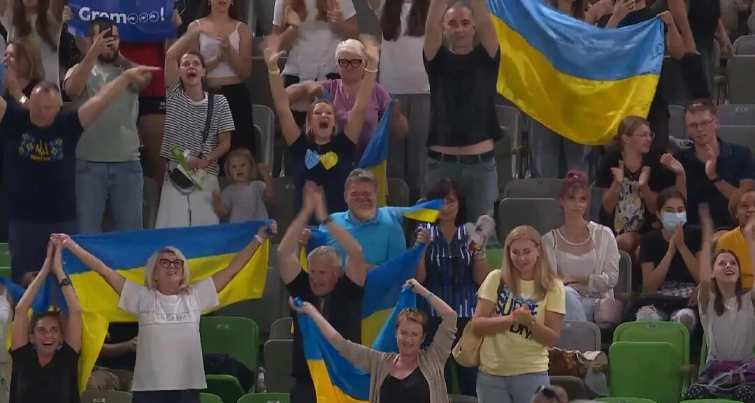 乌克兰队主场完胜瑞典,晋级八强 乌克兰队主场完胜瑞典,晋级八强